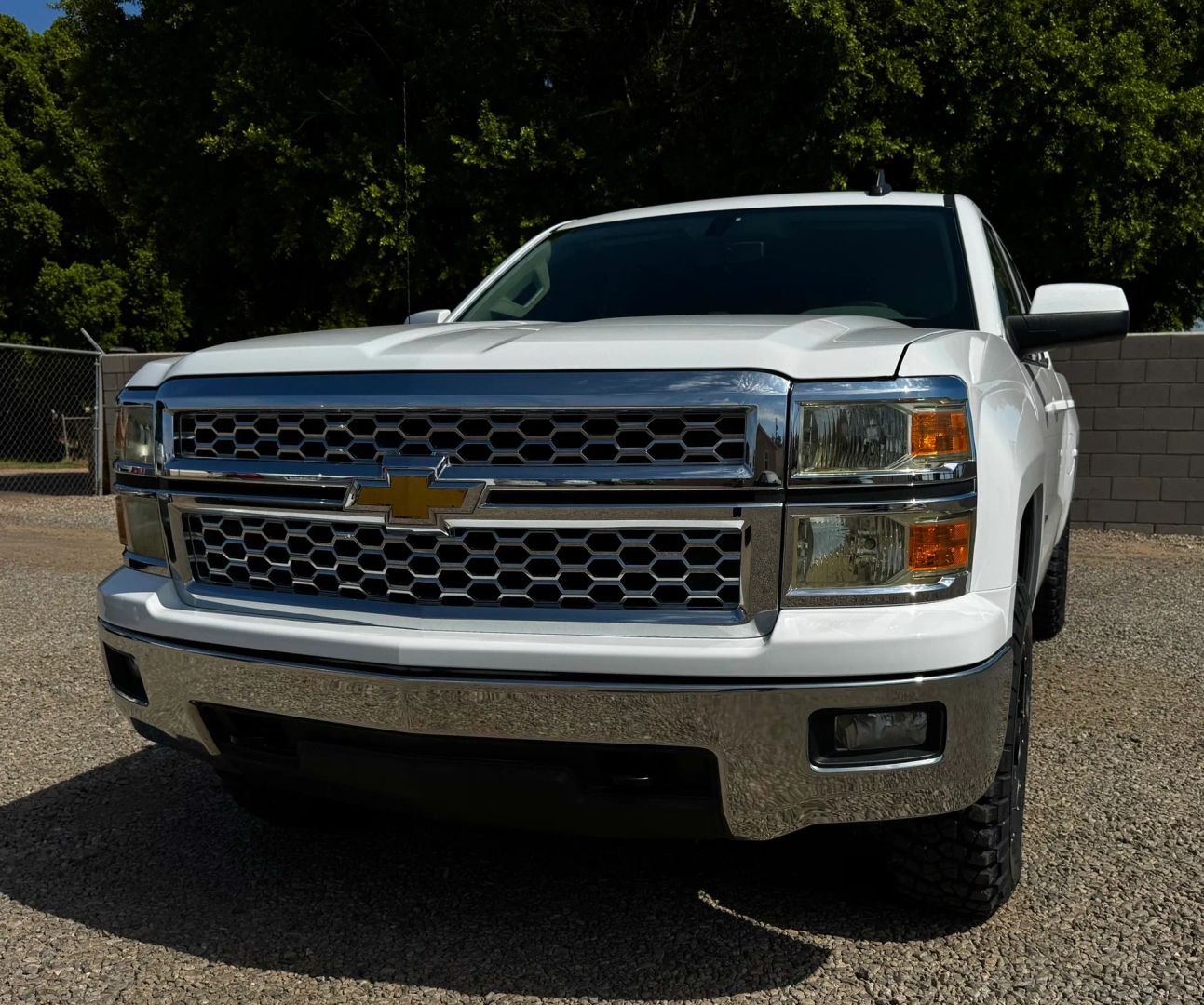 chevrolet silverado 1500 2015 3GCUKREC0FG205776 image chevrolet silverado 1500 2015 3GCUKREC0FG205776 image